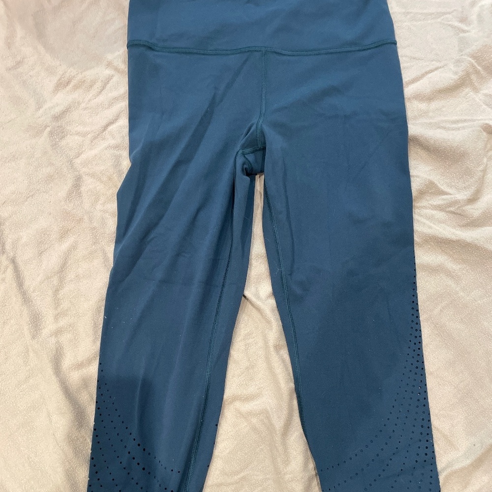 Athlete elation laser cut 7/8 tight leggings